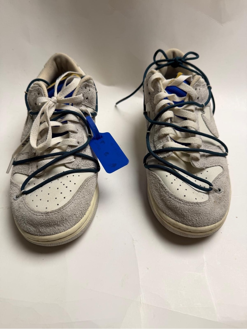 - Nike Dunk Low x Off-White Men's Preowned size 10